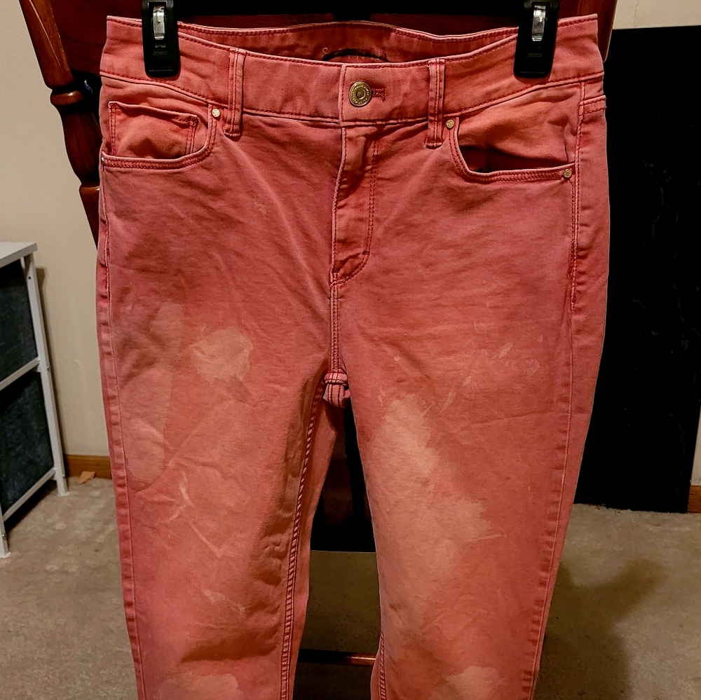 NWOT jeans by WHBM size 4.
